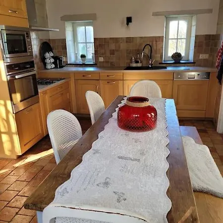 Vakantiehuis De Charme, Bord De Loire Ma Maison Angevine *