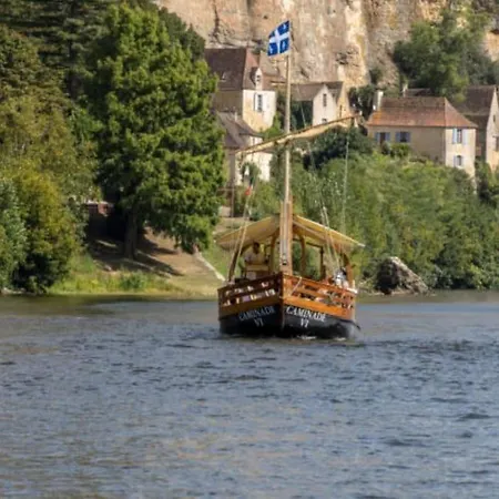 Nyaraló De Charme, Bord De Loire Ma Maison Angevine *