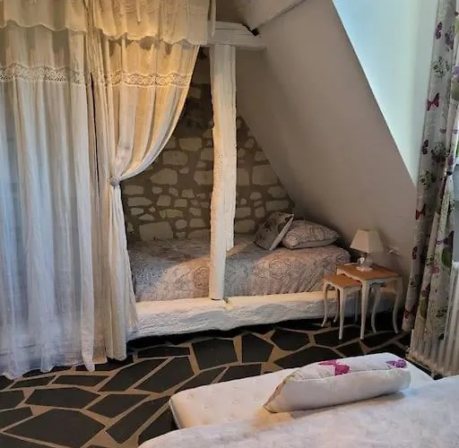 Nyaraló De Charme, Bord De Loire Ma Maison Angevine